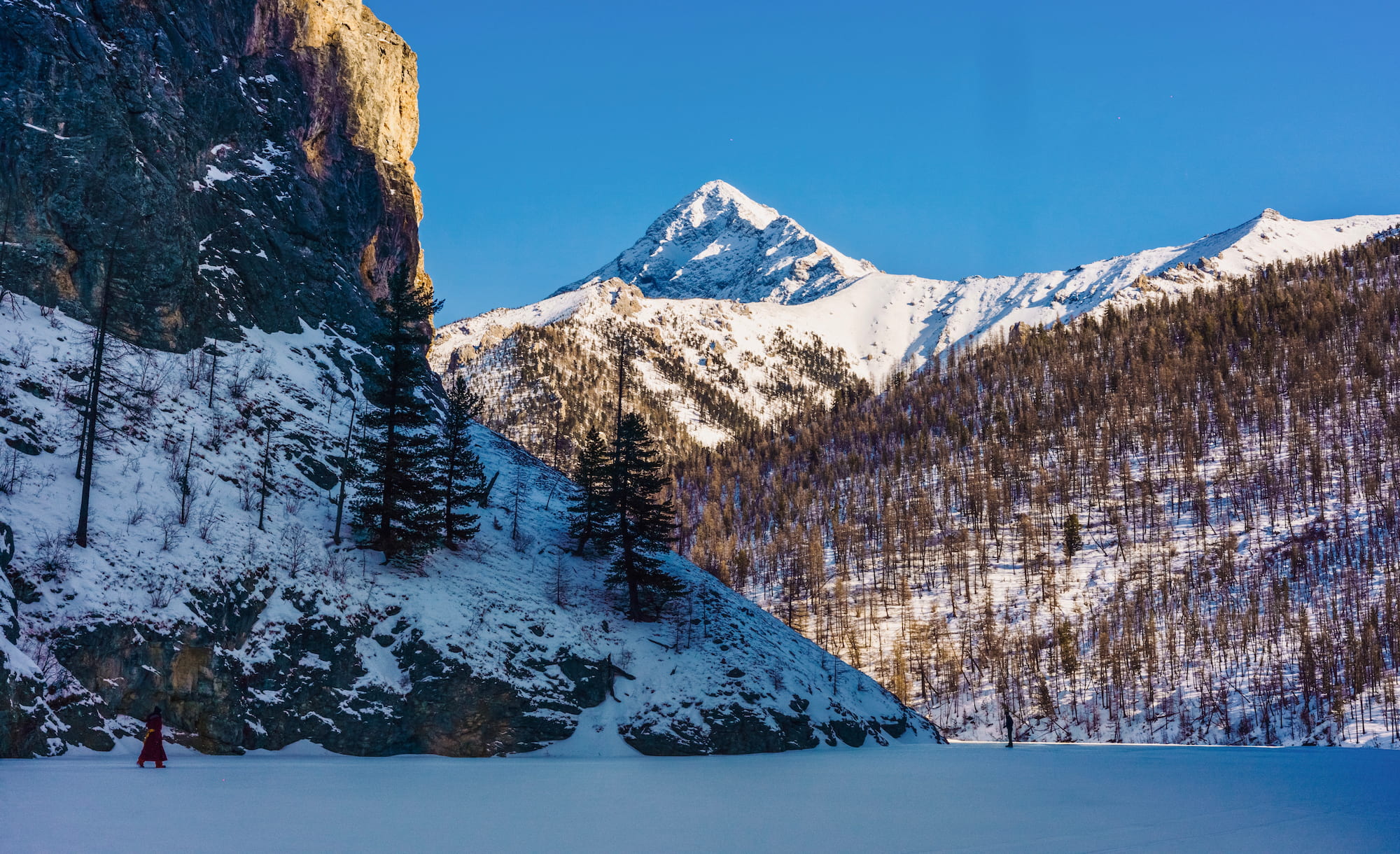 Cold winters define central Mongolia’s landscape.