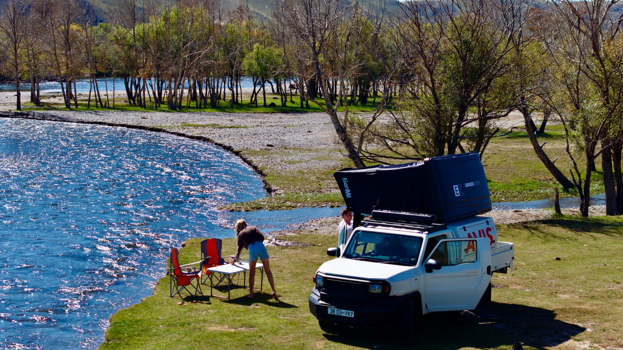 Toyota Hilux Champ Camper TJI Conversion