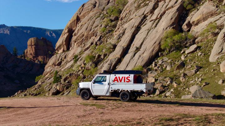 Toyota Hilux Champ Camper TJI Conversion